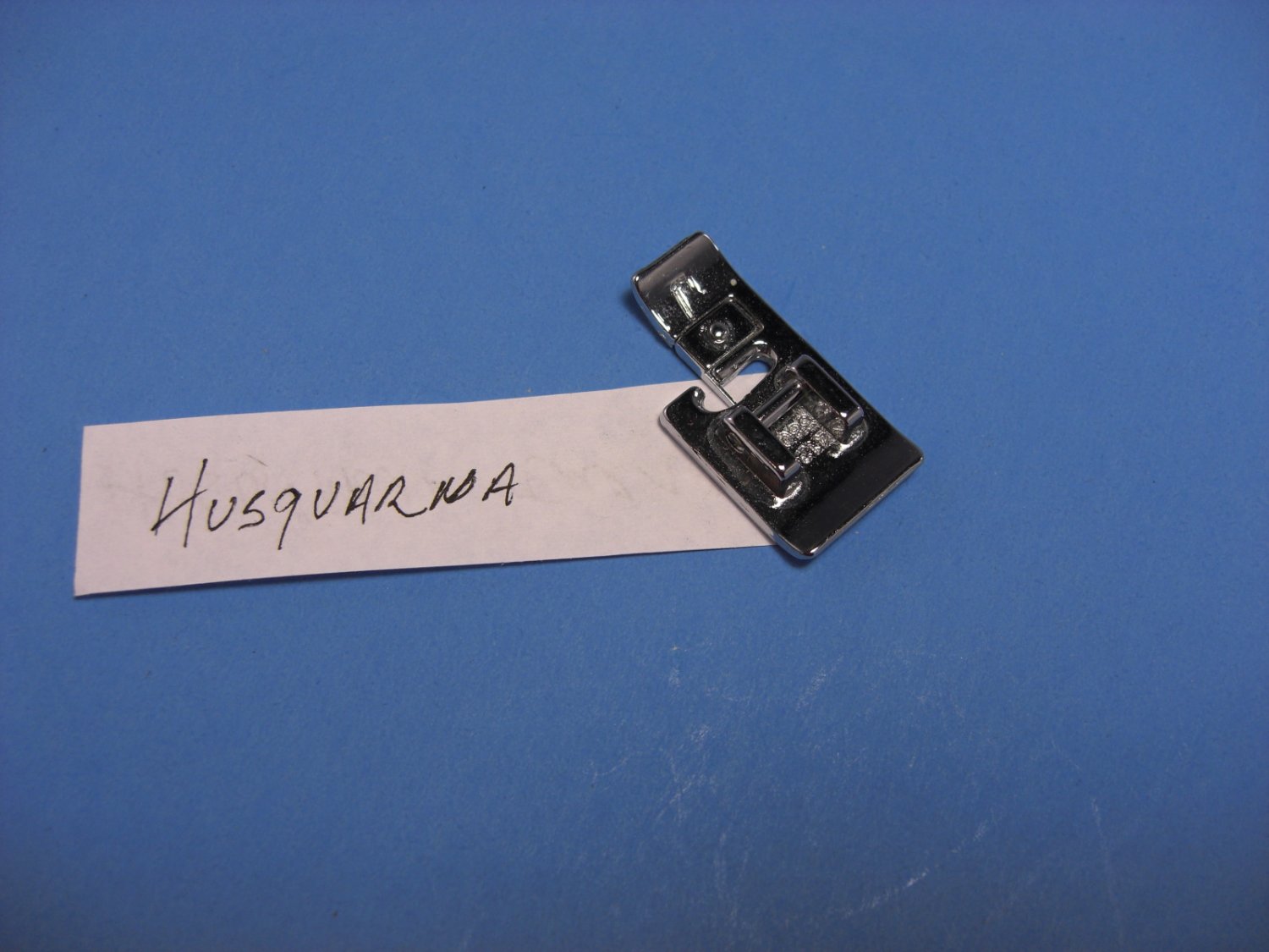 Husqvarna Viking Snap On "J" Foot 4123806