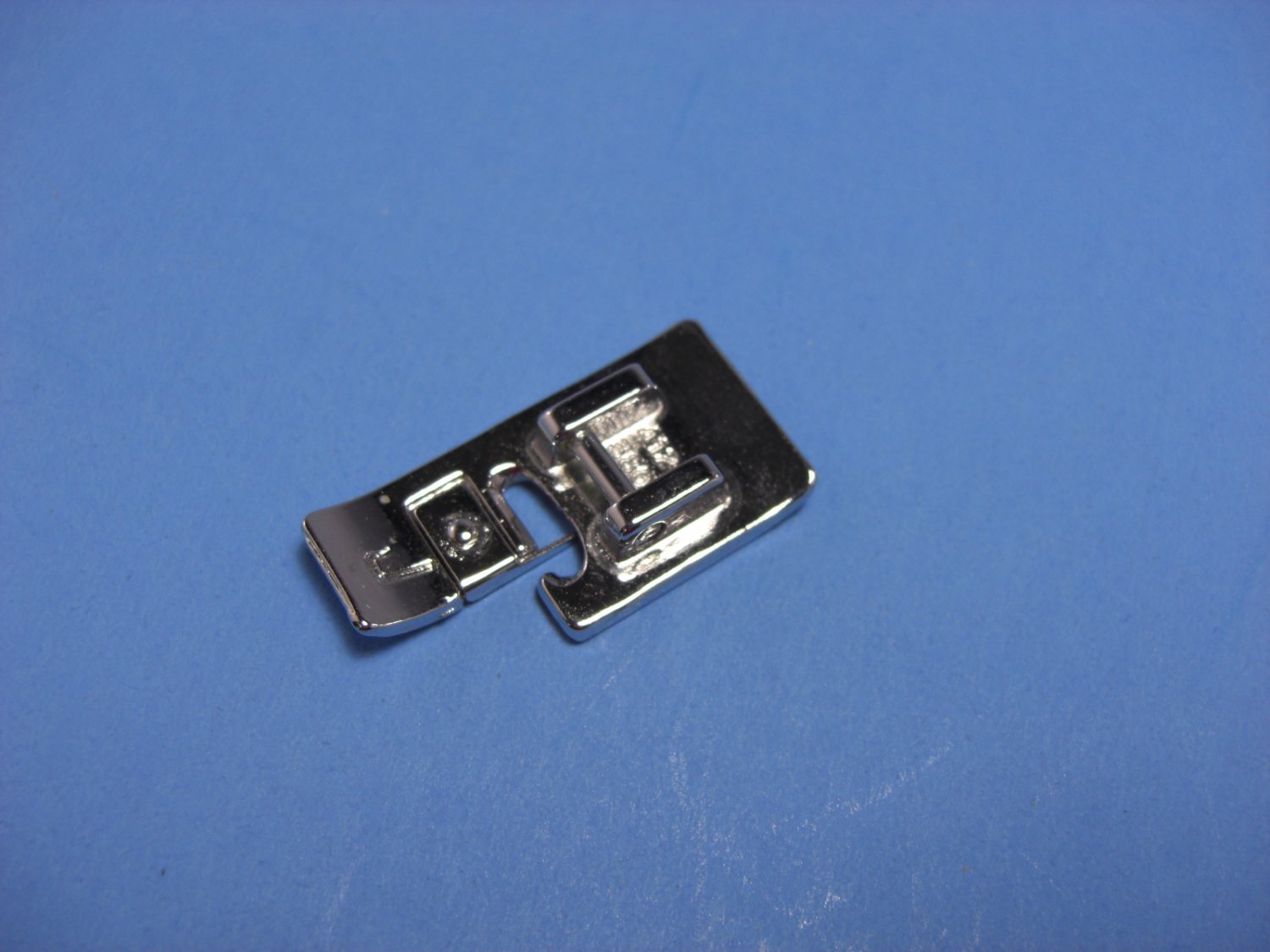 Husqvarna Viking Snap On "J" Foot 4123806