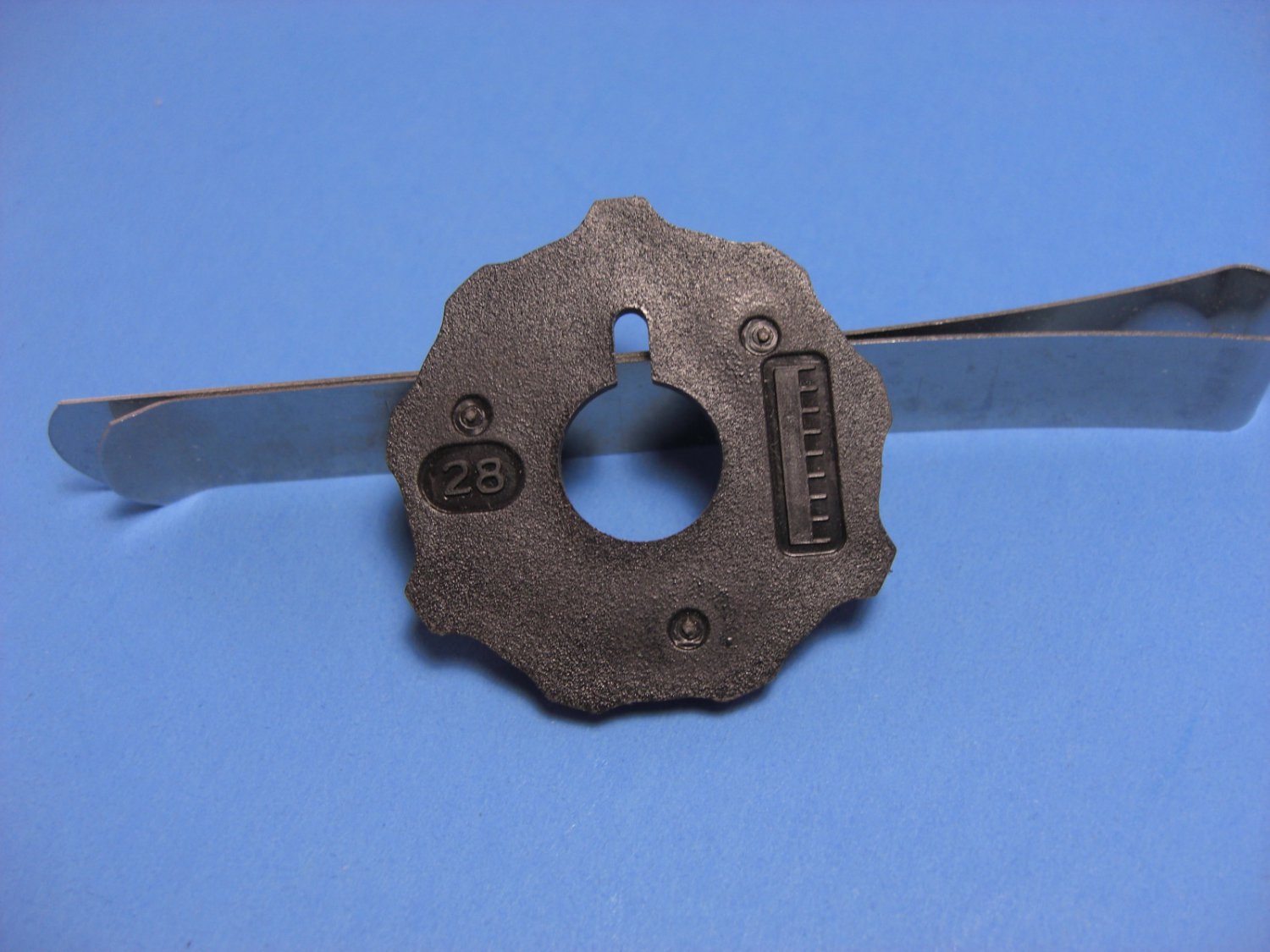 SINGER Flat Cam Fashion Decorative Disc 28