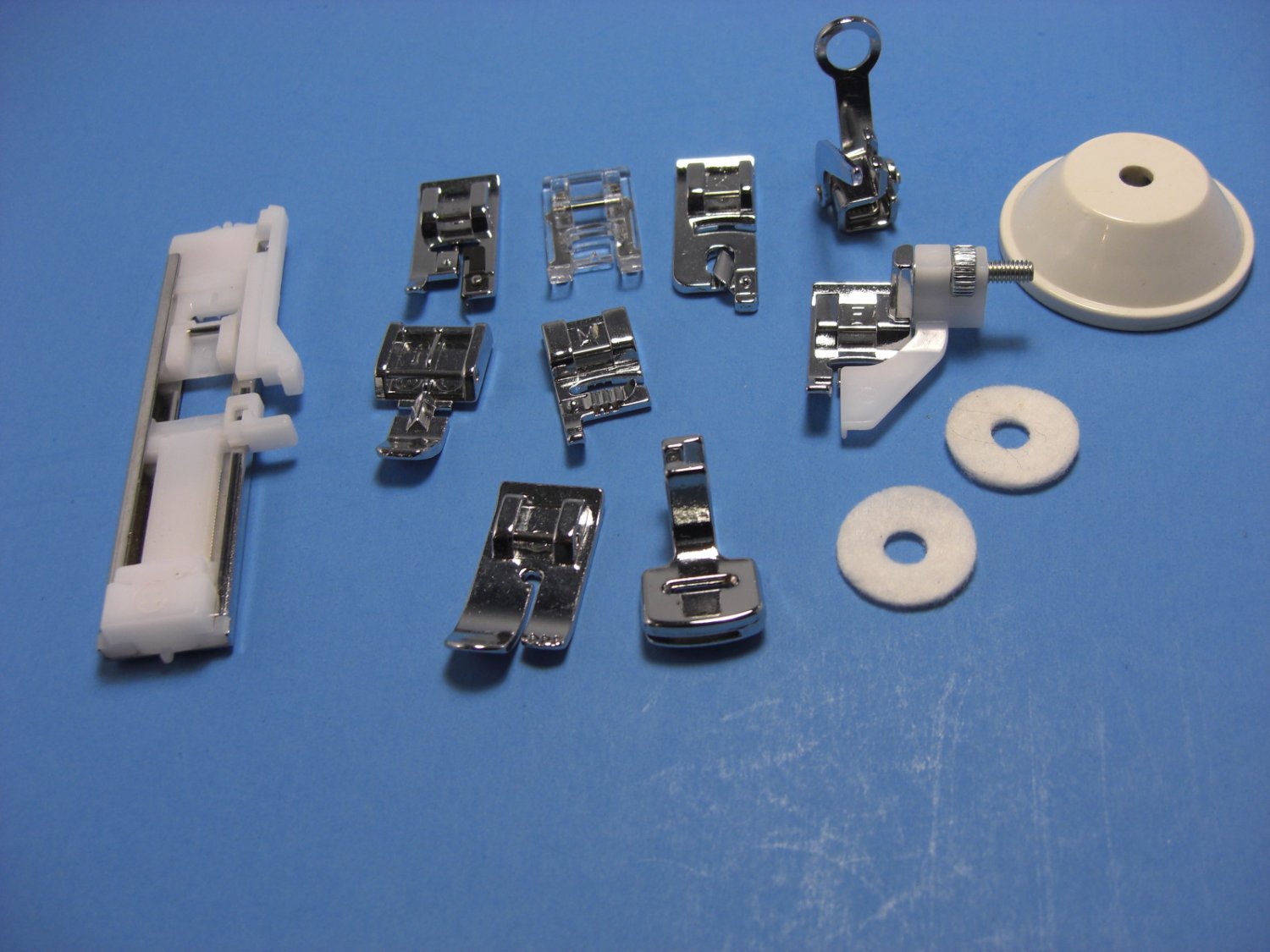 11 Piece Low Shank SnapOn Foot Kit Singer Euro Pro Janome Juki Sewing