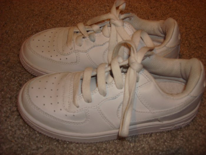size 1 tennis shoes