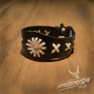Free Shipping Black & White Leather with Symbol Bracelet (B662S)