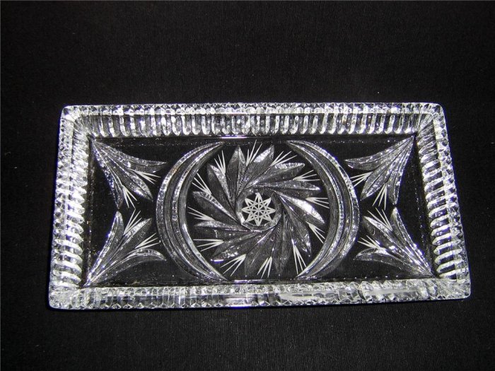 CRYSTAL GLASS CANDYTRAY OR SERVING TRAY