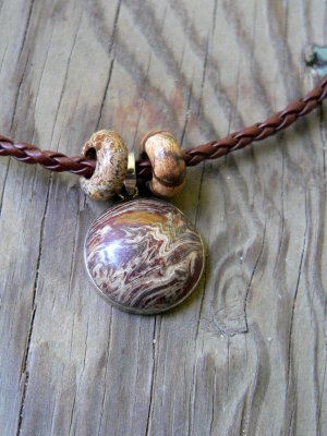 MALE / FEMALE  JASPER CHOKER