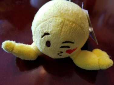 Fun2Play Plushi Palz Emoji Plush Kisses Key Chain Backpack Clip