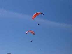 Ozone Buzz M, with harness and reserve, top condition. 2995.00