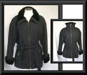 WOMENS 10 L    BLACK METROPOLITAN GRAY WOOL BELTED COAT