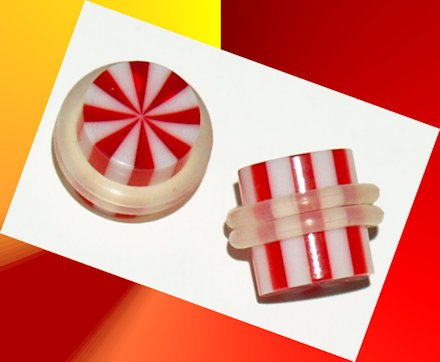 Pair 00G Red Acrylic Pinwheel Saddle Ear Plugs 10mm Gauge With O-Rings