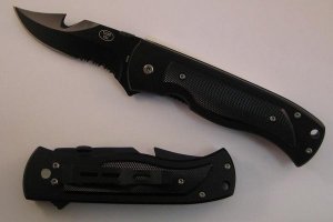 Switch to All Black Assist Knife With Gut Hook Blade p332bk