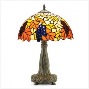 36997 Tiffany-inspired Lamp