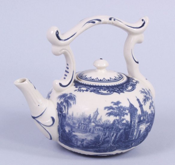 TEAPOT Blue Toile Castle Scene Porcelain