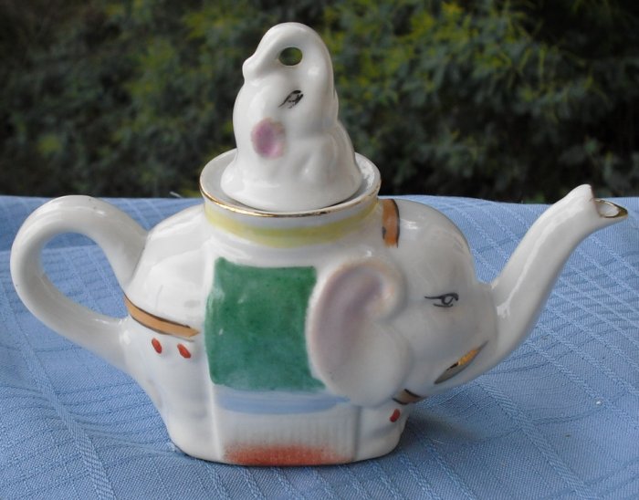 Small Vintage Chinese Elephant Teapot