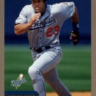 2000 Topps 33 Eric Karros