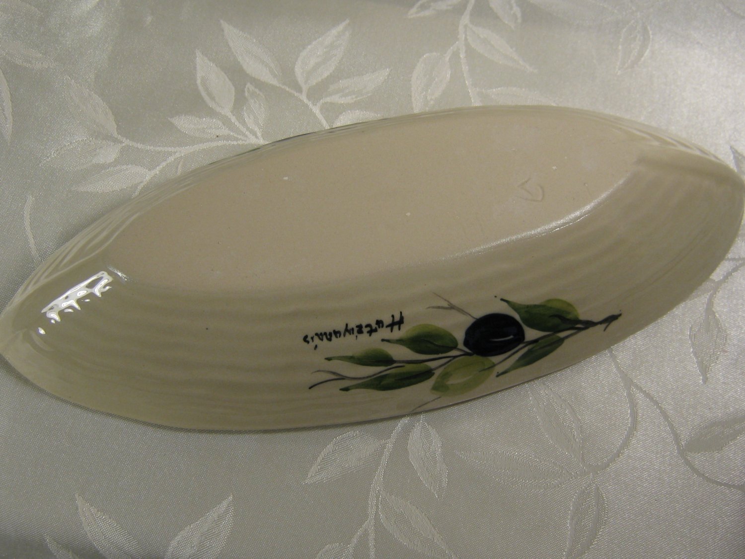 Hutziyunais Pottery Ceramic Olive Dish Boat