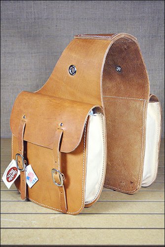 11" X 11" SADDLE BARN TOP GRAIN LEATHER DOUBLE BUCKLE SADDLE BAG