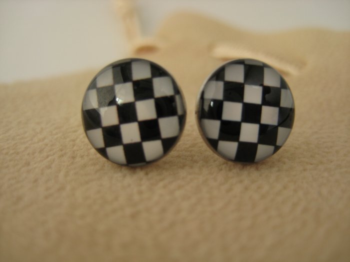 Black and white checkerboard stud earrings, EC506