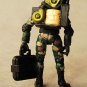 1:18 Word War two toy soldier army man pilot with rifle mask case