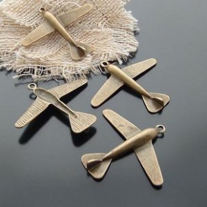 Lot of 100pcs mini brass airplane dollhouse miniature toy/jewelry Charm A2