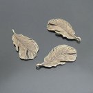 Lot of 100pcs mini brass Leaf dollhouse miniature toy/jewelry Charm B7
