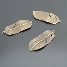 Lot of 100pcs mini Brass Leaf dollhouse miniature toy/jewelry Charm B9
