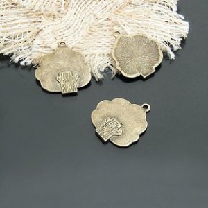Lot of 200pcs mini Brass tree dollhouse miniature toy/jewelry Charm B6 CM890