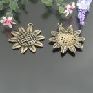 Lot of 60pcs mini Brass Sunflower dollhouse miniature toy/jewelry bracelet metal alloy Charm b2