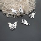 Lot of 500pcs mini Silver Hand dollhouse miniature toy/jewelry bracelet alloy Charm B2