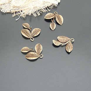 Lot of 200pcs Leaf dollhouse miniature toy/jewelry bracelet metal alloy Charm CM676