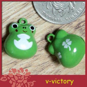 10 x Cartoon Bell Dog Pet Cat Collar Frog 2cm B4