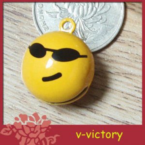 10 x Cartoon Bell Dog Pet Cat Collar Sunglasses Face Icon 2cm