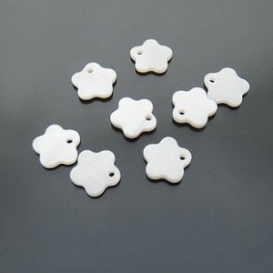 60pcs Shell Bead White Flower Fitting 12 x 12mm