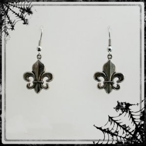 Fleur De Lys Earrings / Goth Twilight Earring