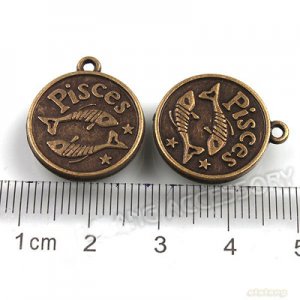 Lot of 300pcs mini Brass Pisces (fish) doll house miniature toy/jewelry Charm CM926