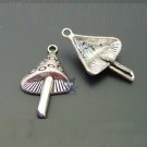 500XDollhouse scissors  /jewelry Pendant metal alloy charm 30X17mm CM801