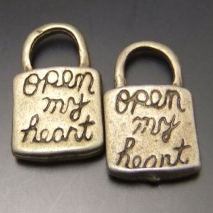Lot of 300pcs mini Padlock open my heart dollhouse miniature toy/jewelry Charm CM992