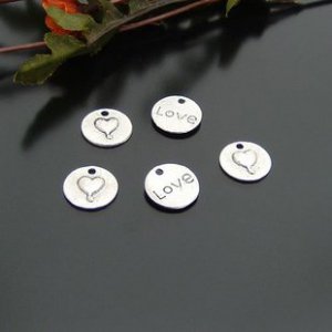 500XDollhouse Love   /jewelry Pendant metal alloy charm 15mm CM948