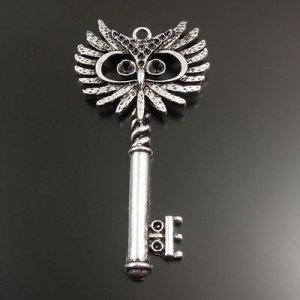 Lot of 60pcs mini owl key dollhouse miniature toy/jewelry Charm CM1187