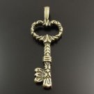 Lot of 100pcs mini brass heart Key dollhouse miniature toy/jewelry Charm CM1190