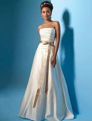 Concise/2010 New Design/Strapless/A-Line/Princess/Floor-Length/Wedding Gowns/AA009