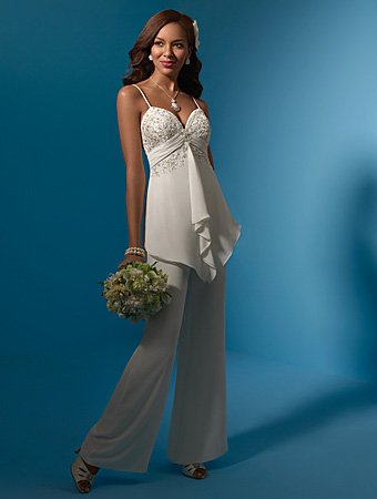 Acctractive/Spaghetti Strap/Sweetheart Neckline/Bridal Gown/AA048