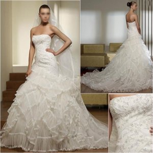 Free Shipping/2011 New arrival/A-line/Sweatheart/Satin&Mesh/Chapel train/Wedding Dress/A1004