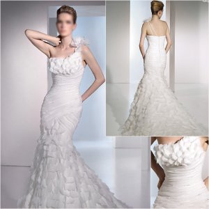 Free Shipping/2011 New arrival/Mermaid/One-Shoulder/Taffeta/Chapel train/Wedding Dress/A1057