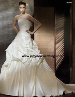 Free Shipping/2011 New arrival/A-line/Strapless/Satin/Chapel train/Wedding Dress/A1189