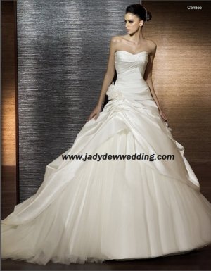 Free Shipping/2011 New arrival/A-line/Strapless/Satin&Mesh/Chapel train/Wedding Dress/A1188