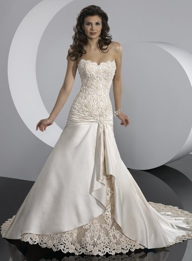 Hot selling /Free Shipping/A-line/Sweatheart/Satin&Lace/Chapel train/Bridal Wedding Dress/GG073