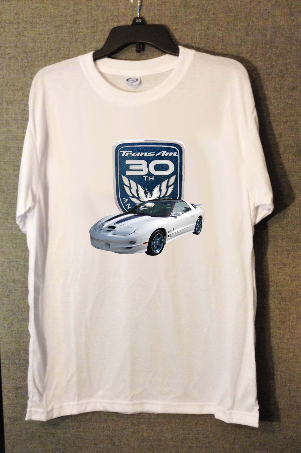 New 1997 30th Anniversary Pontiac Trans AM white T-shirt  (Large)