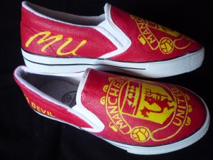 Manchester United Hand Painted Shoes Unisex Slip On
