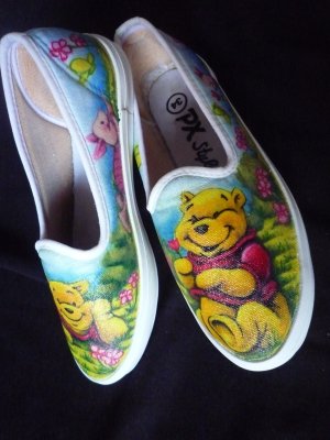  Winnie  the pooh  Airbrushed Shoes  women s slip on 