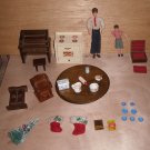 Doll House Wood Furniture 2 bendable Dollhouse Dolls