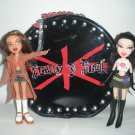 Bratz Pretty in Punk Case with 2 Dolls